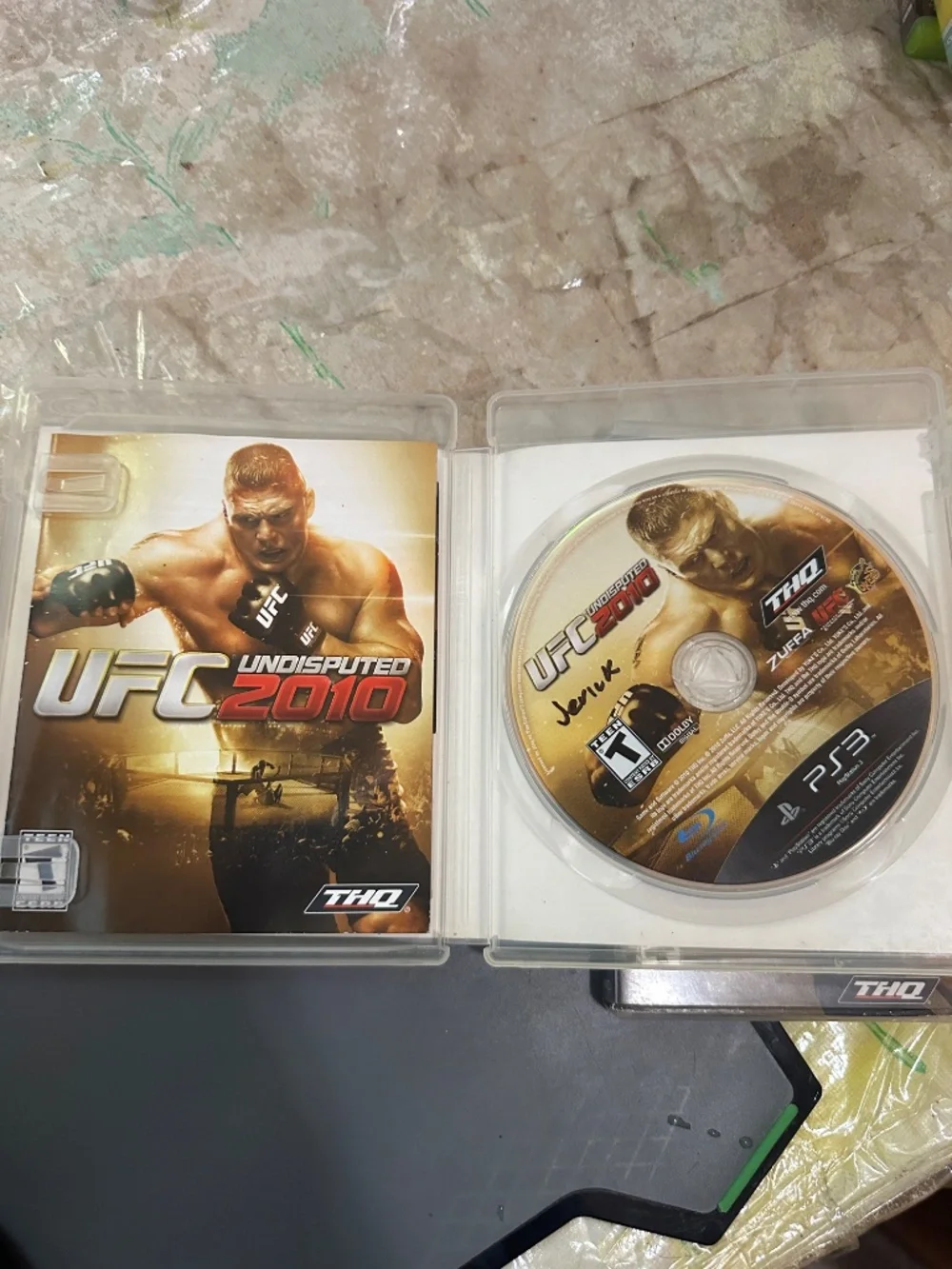 UFC Undisputed 2010 Sony PSP & PS3 CIB Working Tested Complete